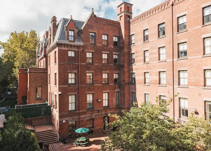 Hi New York City Hostel